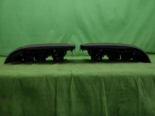 566303008　　クリックすると、もっと大きい画像を表示