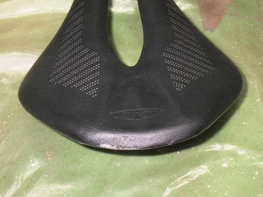 561821004　　クリックすると、もっと大きい画像を表示