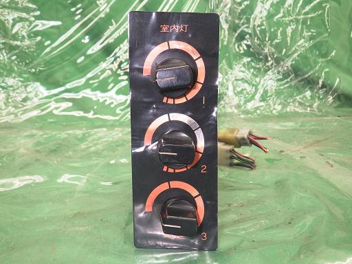 553507007　　クリックすると、もっと大きい画像を表示