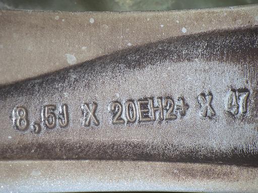 564467001　　クリックすると、もっと大きい画像を表示